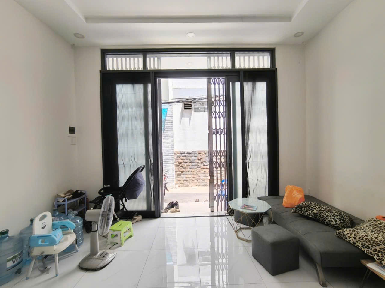 NHÀ BÁN HẺM MT CHỢ PHẠM VĂN HAI – 40m2( 5 x8) – 1T1L, 2PN, 2WC – Nhỉnh 5 Tỷ